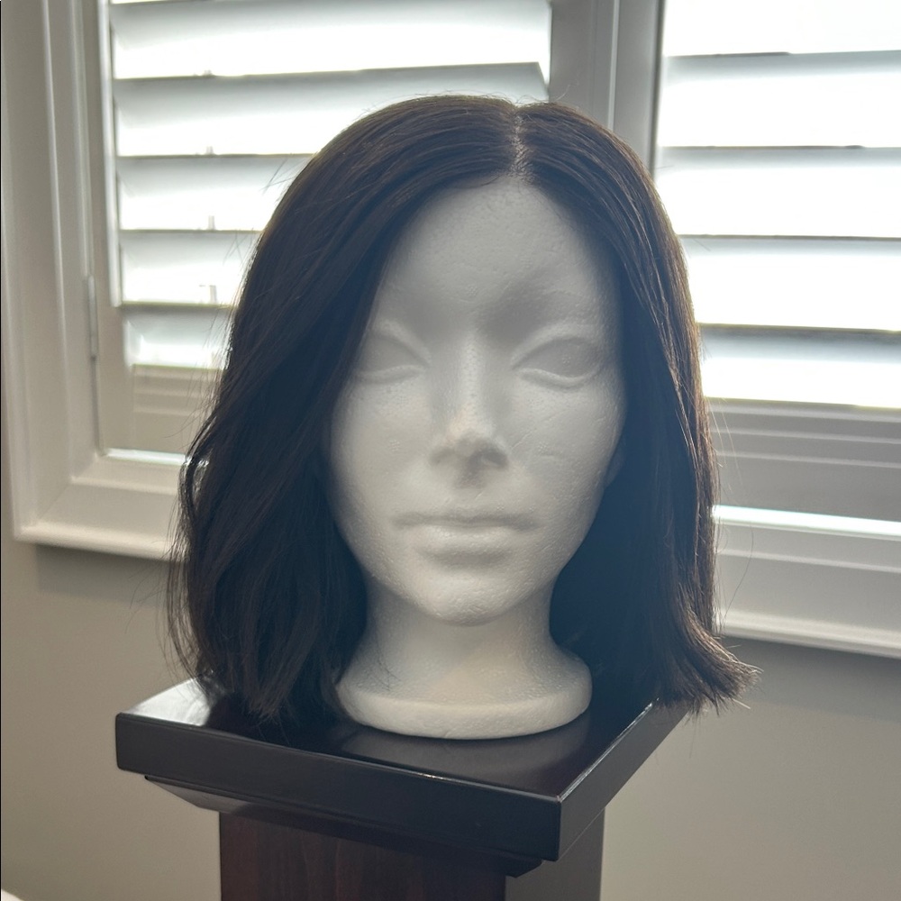 Women's Synthetic Wig - Dark brown, Rene of Paris